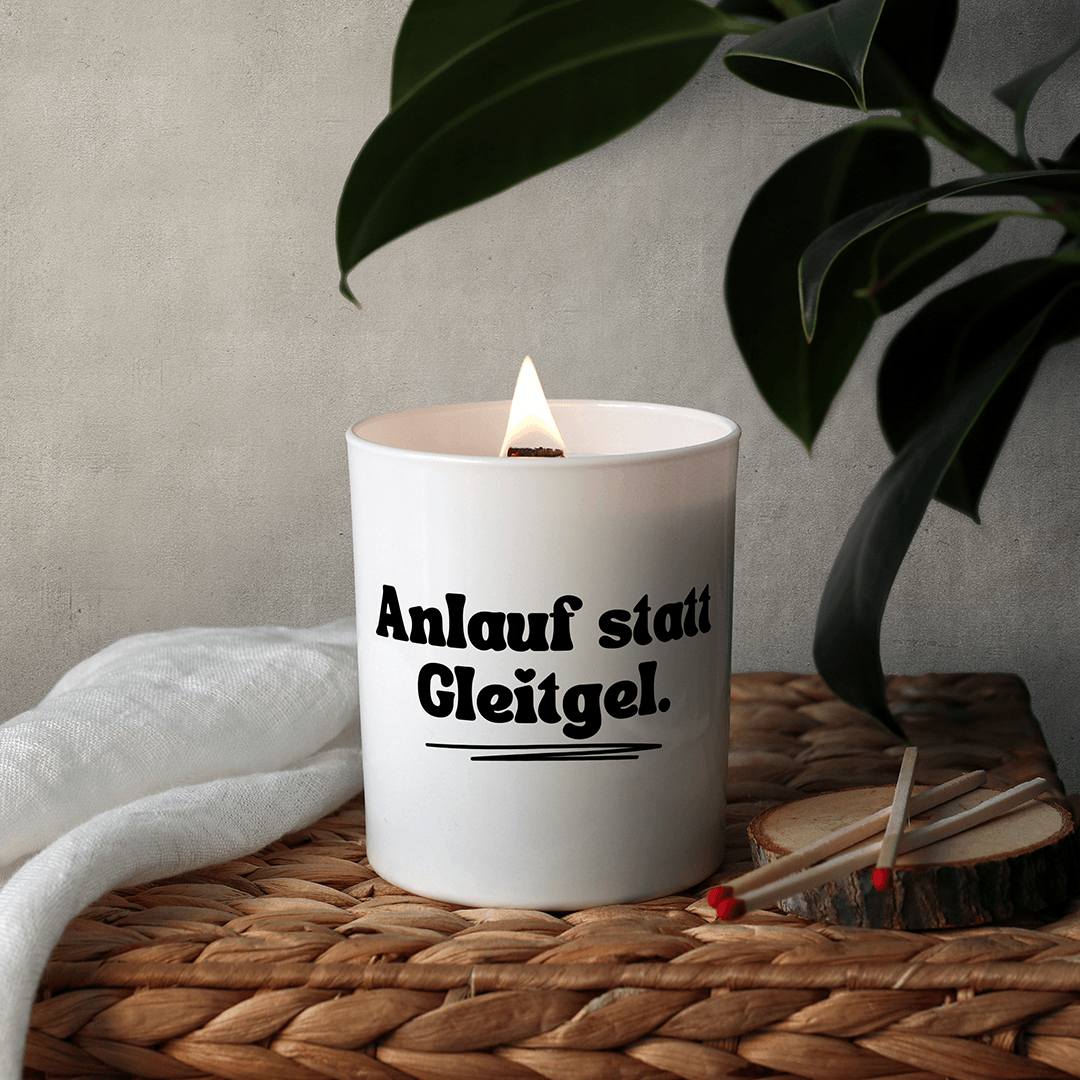 Kerzen der Herzen | Lustige Duftkerze mit Spruch | Anlauf statt gleitgel - Kerze Kerzen der Herzen | Lustige Duftkerze mit Spruch | Anlauf statt gleitgel - Kerze