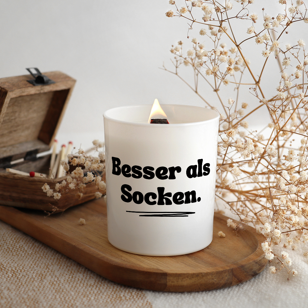 Duftkerze „Besser als Socken.“ von Kerzen der Herzen – Bild 2