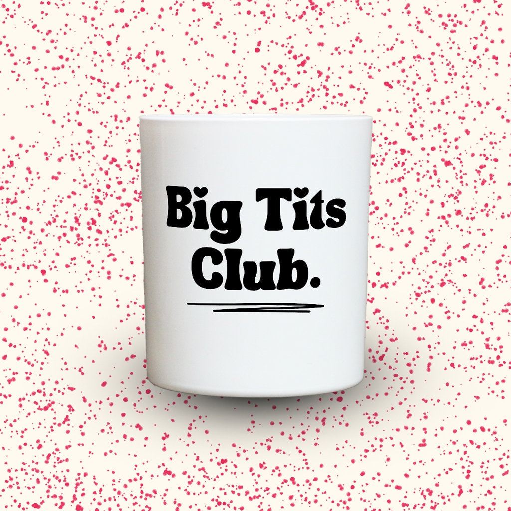 Duftkerze „Big Tits Club.“ von Kerzen der Herzen, Sojawachs im Glas