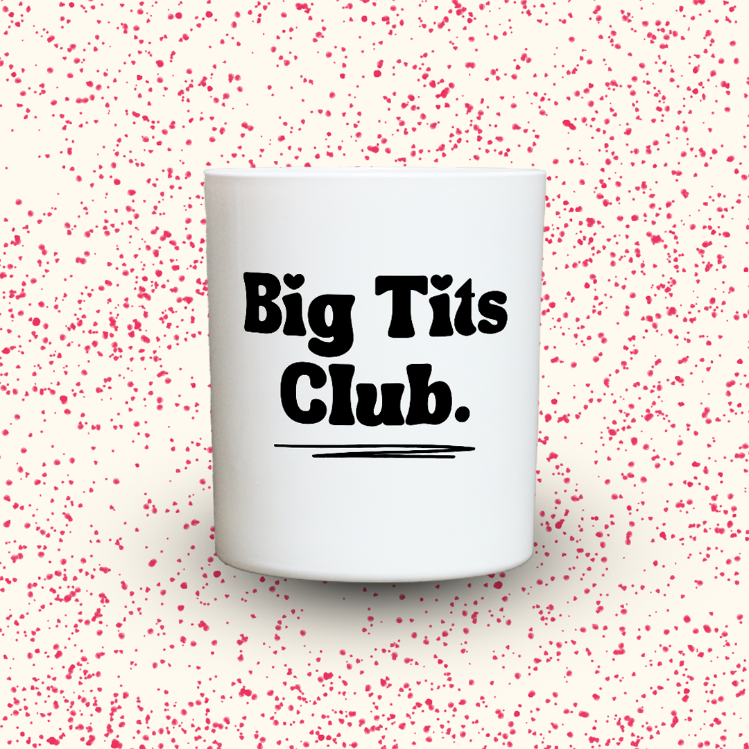 Duftkerze „Big Tits Club.“ von Kerzen der Herzen, Sojawachs im Glas